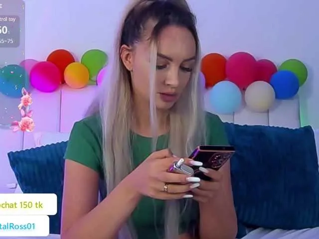 Live sex webcam photo for AllisonSweets #291458874