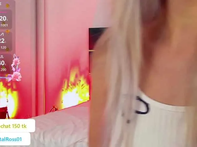 Live sex webcam photo for AllisonSweets #292227445