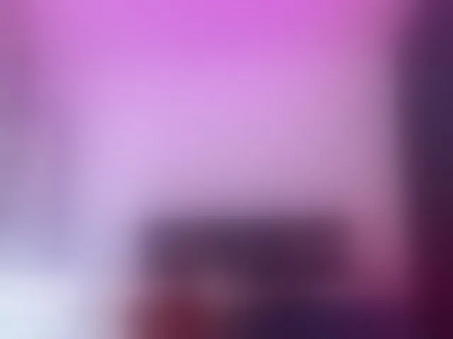Live sex webcam photo for AllisonSweets #293845748