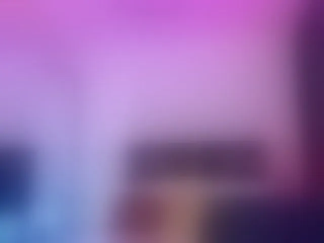 Live sex webcam photo for AllisonSweets #293942813