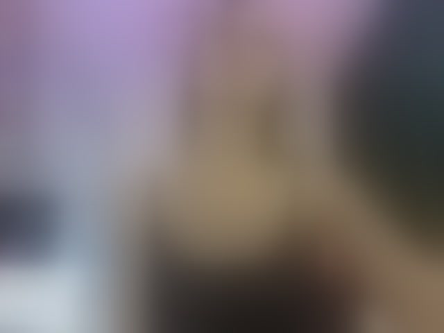 Live sex webcam photo for AllisonSweets #294272812