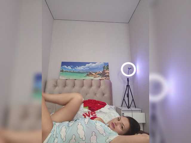 Live sex webcam photo for AllisonXStar #290012847