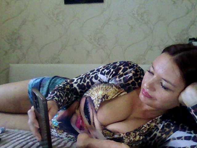 Live sex webcam photo for AllisonXStar #292408950