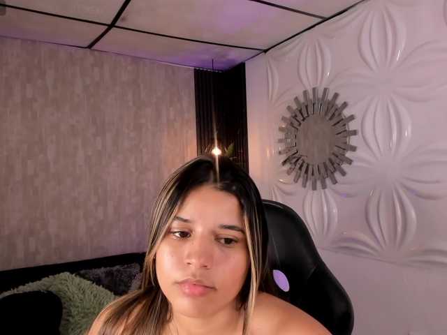 Live sex webcam photo for Allisonowens #291440863