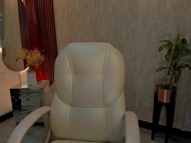 Live sex webcam photo for Allisonowens #292206240