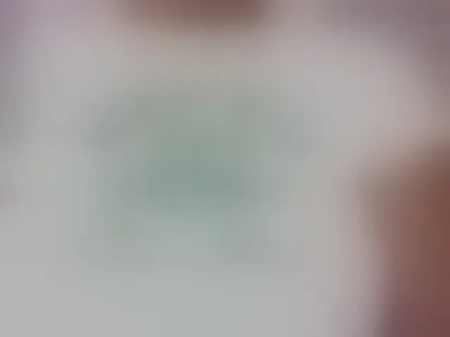 Live sex webcam photo for Allisonowens #293562380