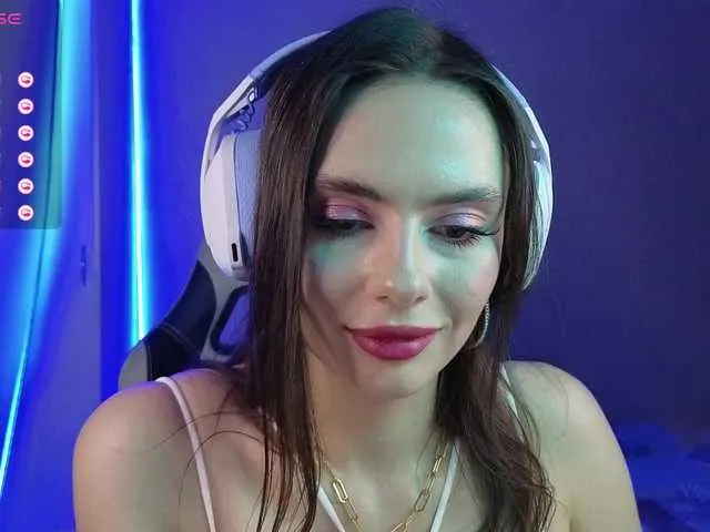 Live sex webcam photo for Allla #290776913