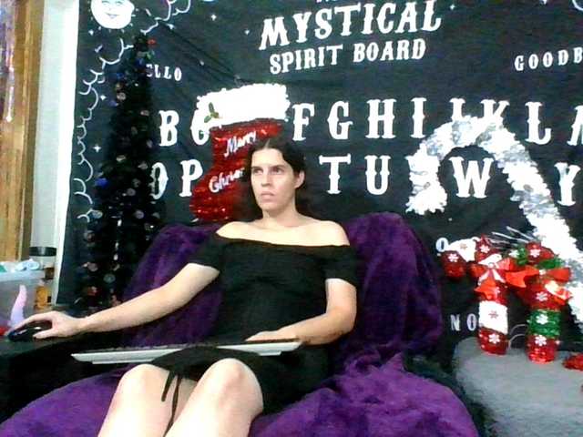 Live sex webcam photo for AlluringAli25 #276970037