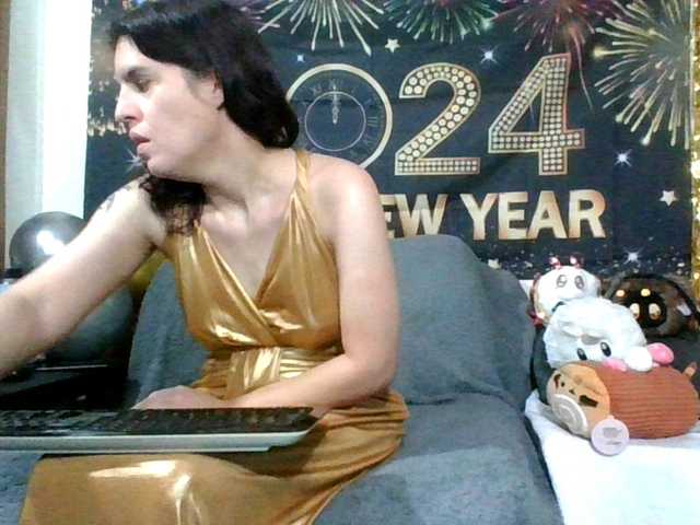 Live sex webcam photo for AlluringAli25 #277026649