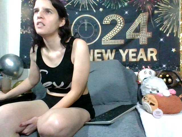 Live sex webcam photo for AlluringAli25 #277041501