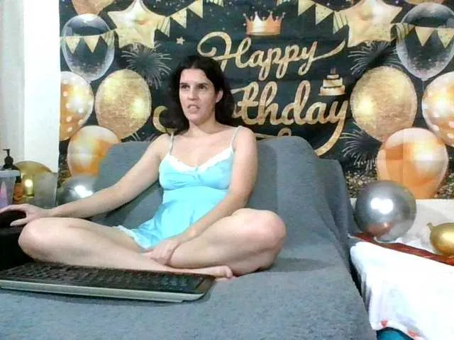 Live sex webcam photo for AlluringAli25 #277099493