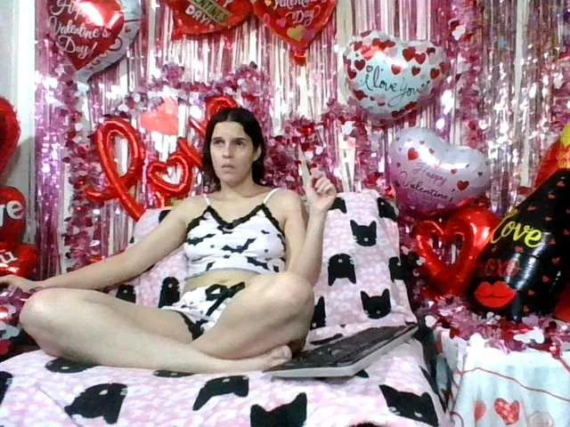 Live sex webcam photo for AlluringAli25 #277238060