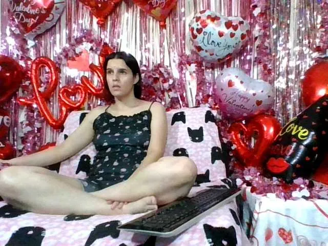 Live sex webcam photo for AlluringAli25 #277244597