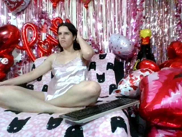 Live sex webcam photo for AlluringAli25 #277305290