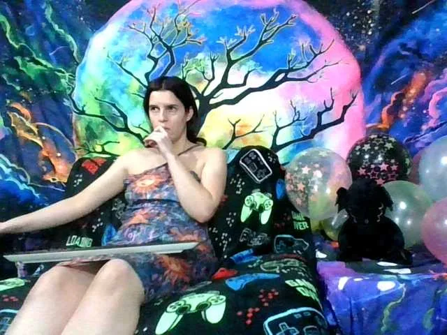 Live sex webcam photo for AlluringAli25 #277443794