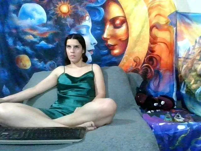 Live sex webcam photo for AlluringAli25 #277583770