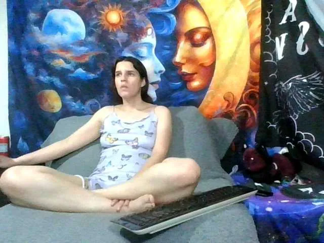 Live sex webcam photo for AlluringAli25 #277634504