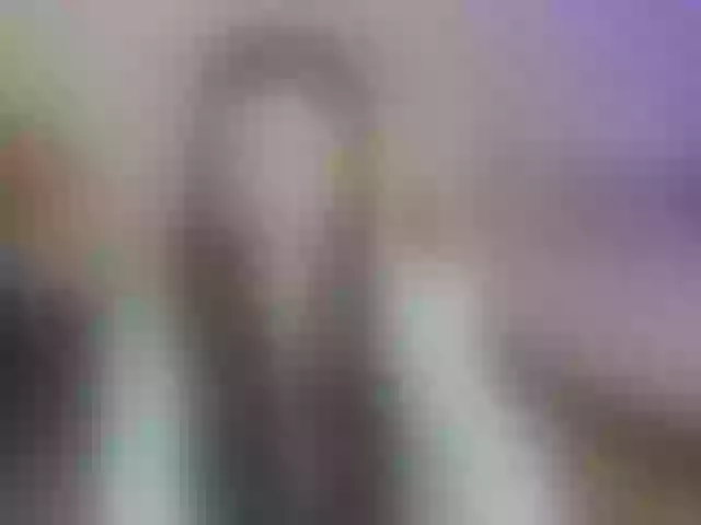 Live sex webcam photo for AlluringLookk #291949281