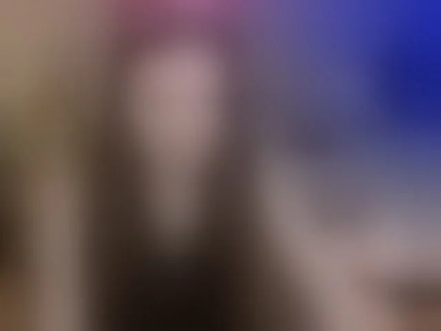 Live sex webcam photo for AlluringLookk #292361178