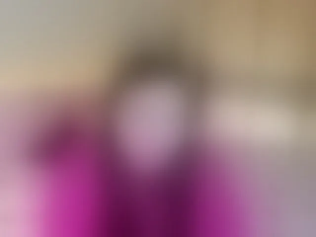 Live sex webcam photo for AlluringLookk #293281327