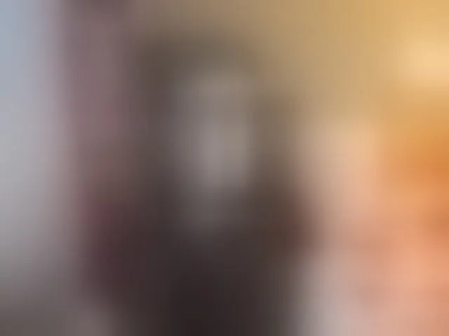 Live sex webcam photo for AlluringLookk #293343043