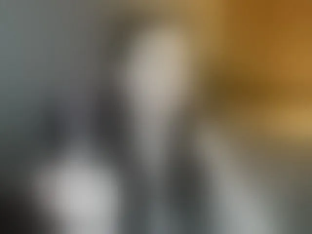 Live sex webcam photo for AlluringLookk #293806234