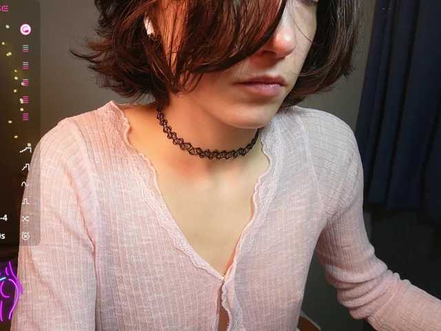 Live sex webcam photo for AllyAlice #290798755