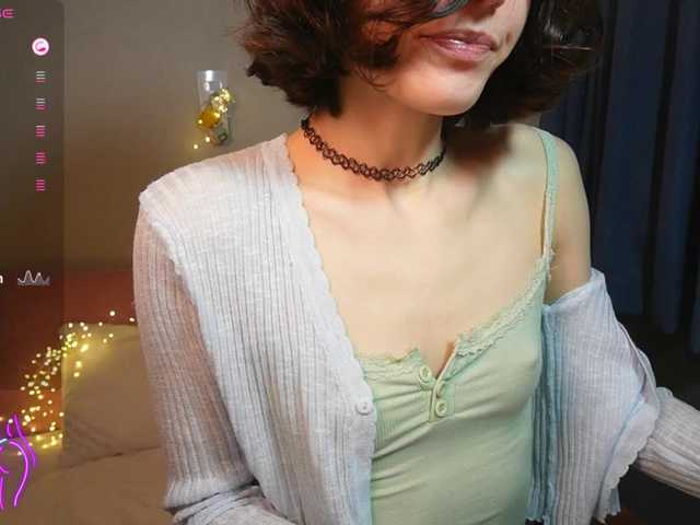 Live sex webcam photo for AllyAlice #290888562