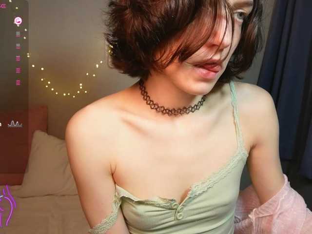 Live sex webcam photo for AllyAlice #290936253