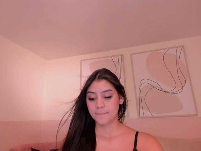 Live sex webcam photo for AllyJensen #288079039