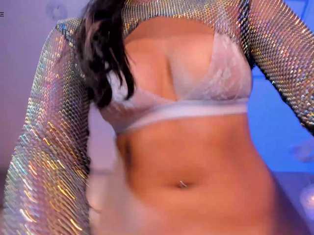 Live sex webcam photo for AllyJensen #288079115