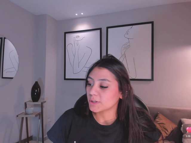 Live sex webcam photo for AllyJensen #288079142