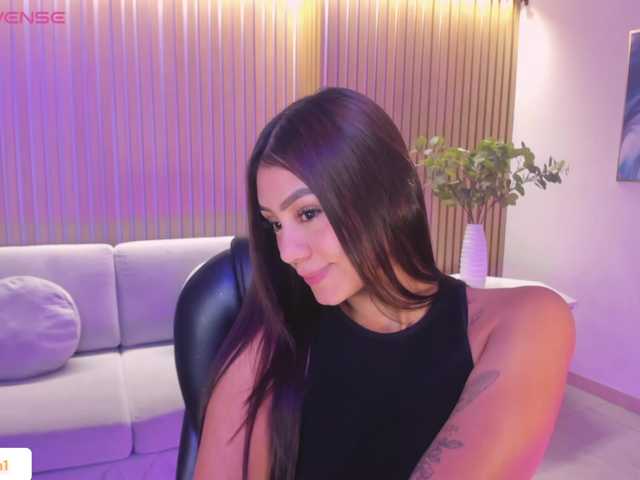 Live sex webcam photo for AllyJensen #290339961