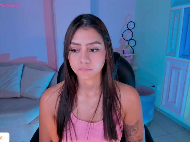 Live sex webcam photo for AllyJensen #290353488