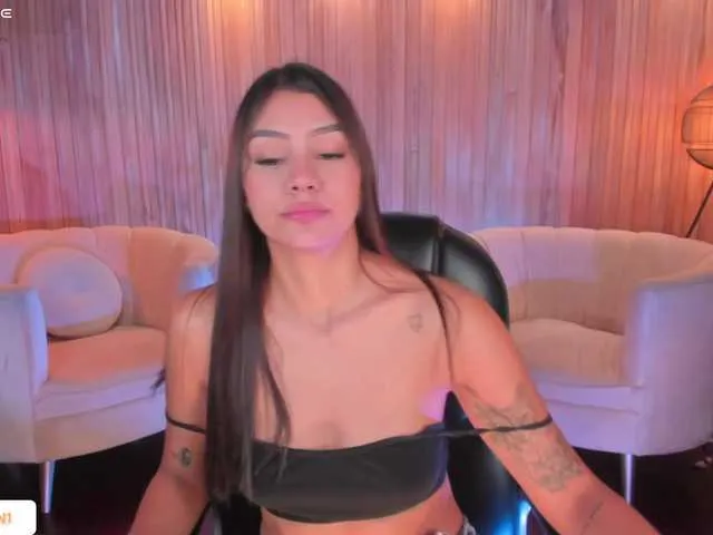 Live sex webcam photo for AllyJensen #290805898