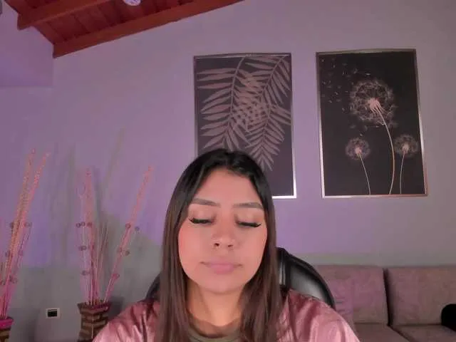 Live sex webcam photo for AllyJensen #291405288