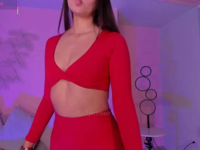 Live sex webcam photo for AllyJensen #292388272