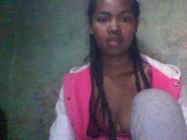 Live sex webcam photo for Allycha1 #291471627
