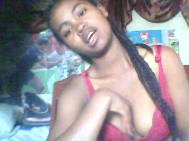 Live sex webcam photo for Allycha1 #291472764