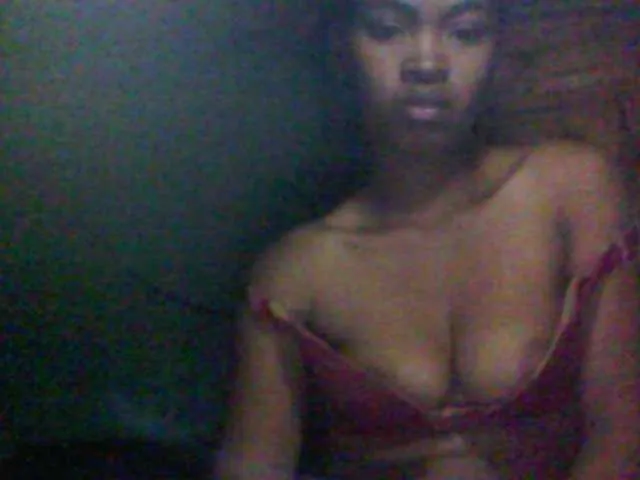 Live sex webcam photo for Allycha1 #291583952