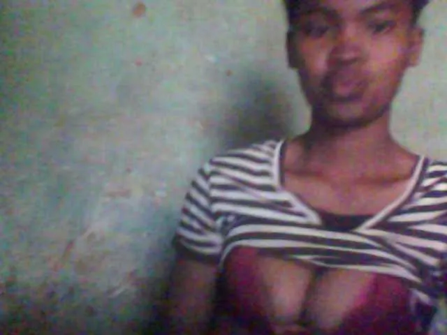 Live sex webcam photo for Allycha1 #291646777