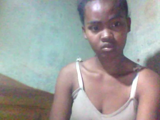 Live sex webcam photo for Allycha1 #291670971