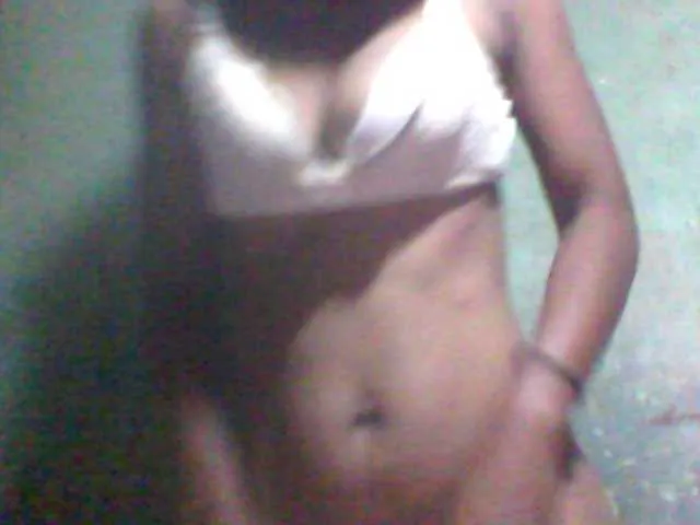 Live sex webcam photo for Allycha1 #291683876
