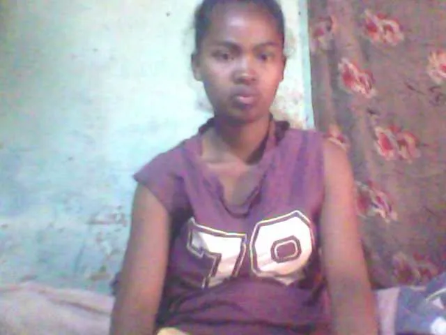 Live sex webcam photo for Allycha1 #291706727