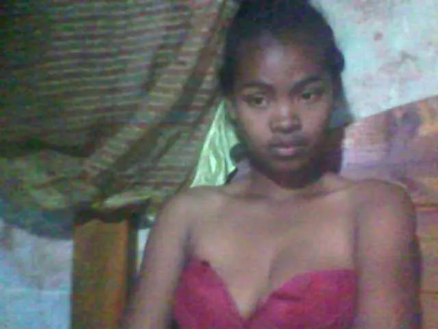 Live sex webcam photo for Allycha1 #291721979