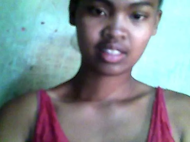 Live sex webcam photo for Allycha1 #291804384