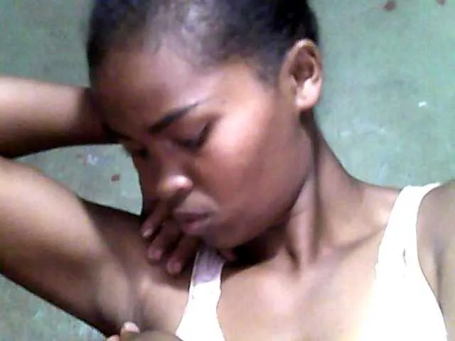 Live sex webcam photo for Allycha1 #292035323