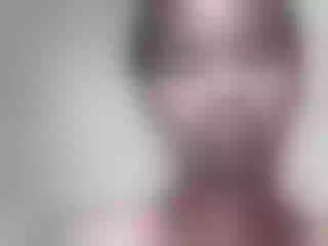 Live sex webcam photo for Allycha1 #292275287