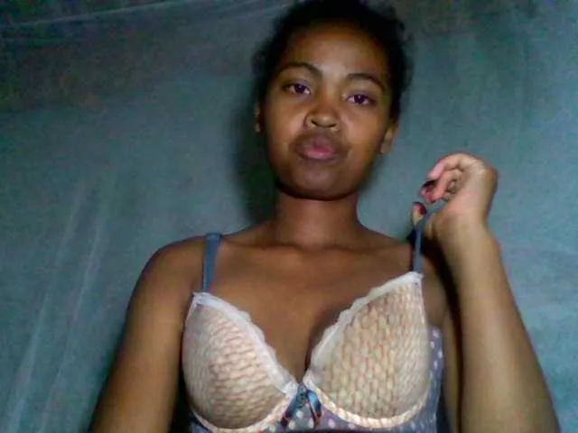 Live sex webcam photo for Allycha1 #293481823