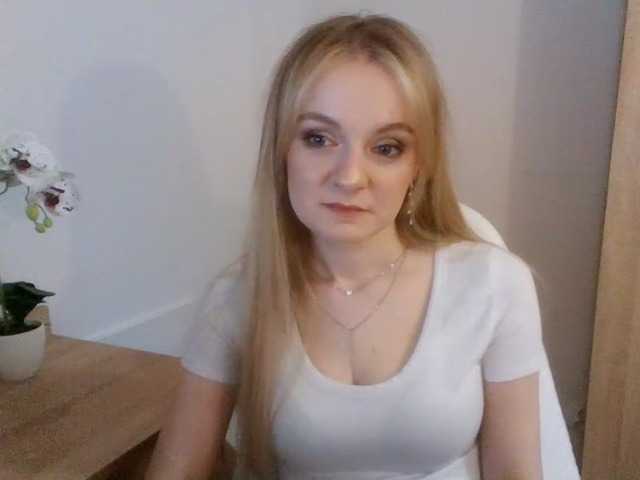 Live sex webcam photo for AlmaNatural #277907693